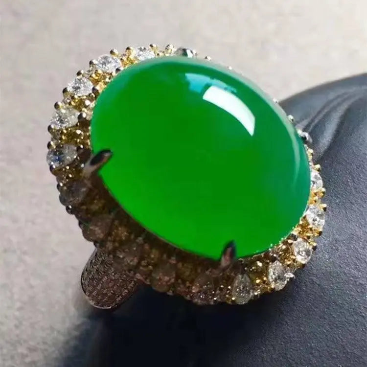 Luxury Big Jade Gemstone Jewelry Ring With Diamond 18k Gold 16.9x13.5x9mm Natural Green Jadeite Ring Maison Valderre