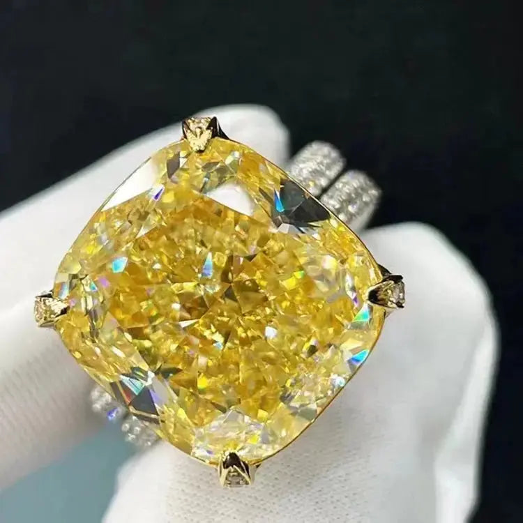 SGARIT Jewelry Yellow Diamond Engagement Ring 18K White Gold 20.12CT GIA Certificate VS2 Fancy Light Yellow Luxury Diamond Ring Maison Valderre