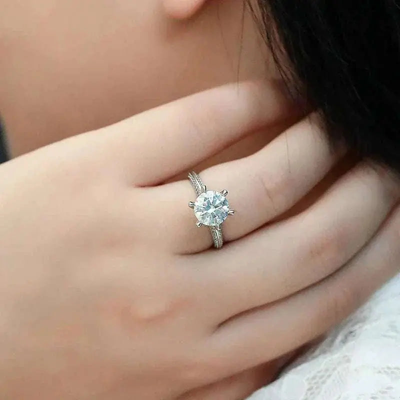 Deluxe engagement ring with 3 carat lab-grown diamond, certificate, 925 silver plated 18K white gold, the most beautiful gift fo - The Sparkling Squirrels & Co. 