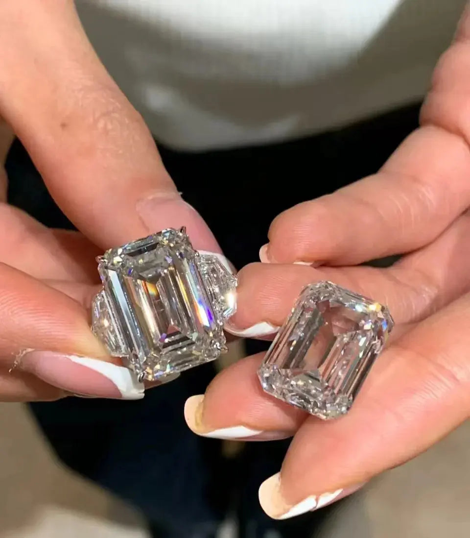 15Ct Emerald Cut EF/VS VVS Lab Grown Diamond Luxurious 3 Stone Ring 14K Gold IGI Certified Wedding Ring Maison Valderre